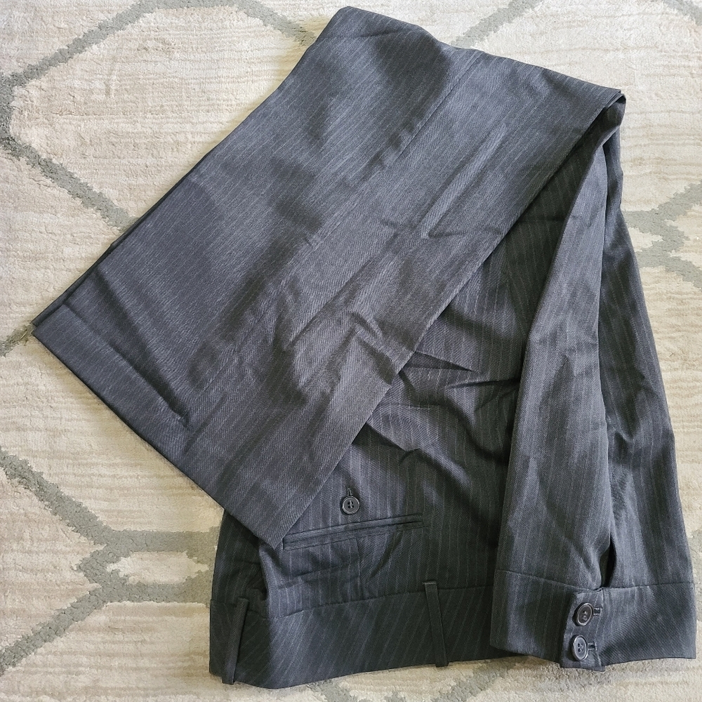 New York & Co. Women's Pants. Size 14